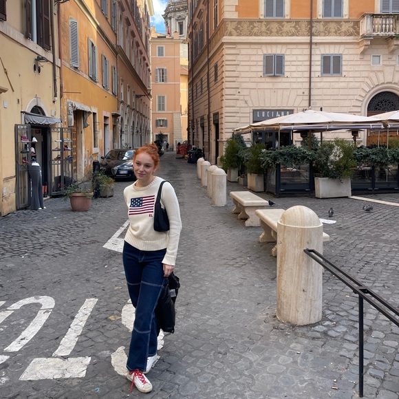 RL flag sweater in size XS!! beautiful and in great condition. Originally $400 - Picture 5 of 5